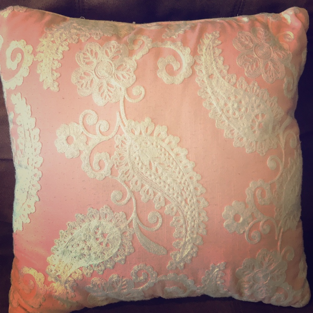 Throw pillow
